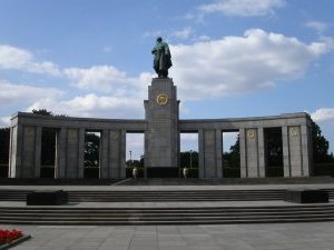 Ehrenmal in Tiergarten