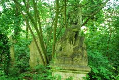 Abney Park Cemetery in London